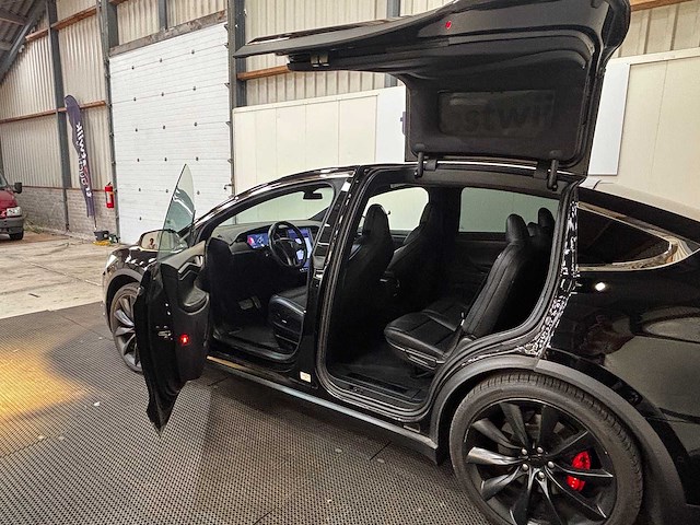 Tesla - model x - performance ludicr. - performance ludicrous - car - 2019 - afbeelding 29 van  30