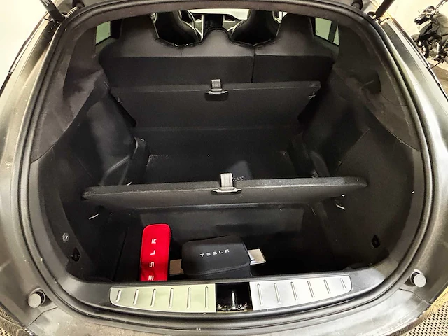 Tesla - model x - performance ludicr. - performance ludicrous - car - 2019 - afbeelding 29 van  40