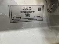 Tesla - model y - long range awd 75kwh - car - 2023 - afbeelding 1 van  33