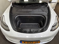 Tesla - model y - long range awd 75kwh - car - 2023 - afbeelding 10 van  33