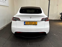Tesla - model y - long range awd 75kwh - car - 2023 - afbeelding 18 van  33
