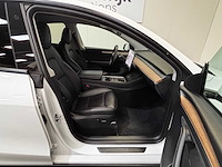 Tesla - model y - long range awd 75kwh - car - 2023 - afbeelding 25 van  33