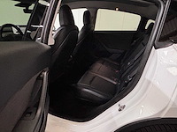 Tesla - model y - long range awd 75kwh - car - 2023 - afbeelding 31 van  33
