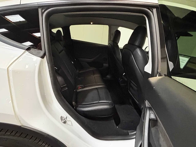 Tesla - model y - long range awd 75kwh - car - 2023 - afbeelding 22 van  29