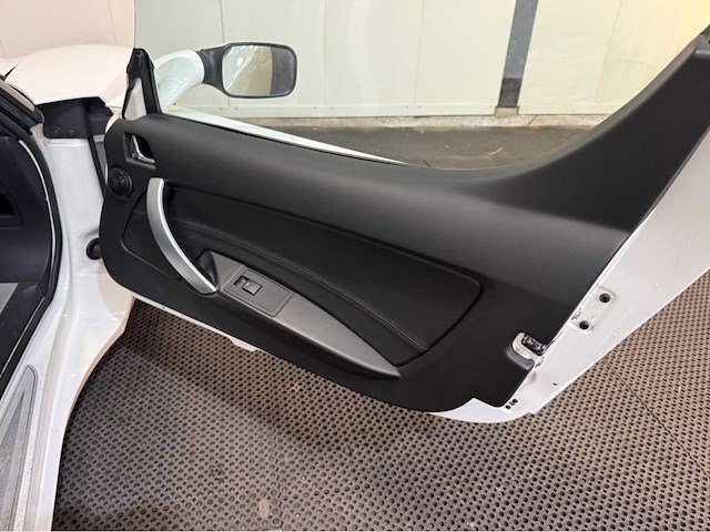 Tesla - roadster - 2.5 - personenauto - 2011 - afbeelding 16 van  39