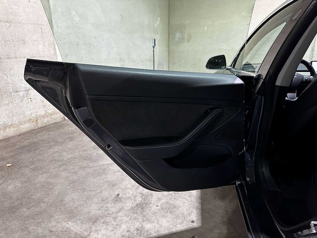 Tesla model 3 long range awd 75 kwh 351pk 2019 (origineel-nl+1e eigenaar), g-945-xh - afbeelding 27 van  40