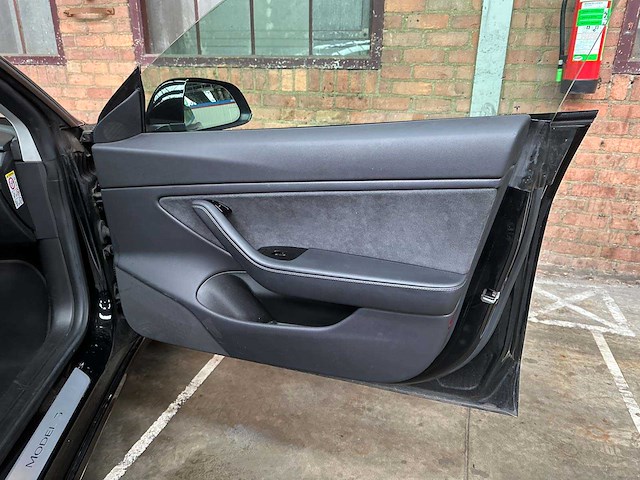 Tesla model 3 long range rwd 75kwh 306pk 2019 (origineel-nl), zh-460-g -garantie- - afbeelding 28 van  45