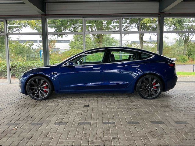 Tesla model 3 performance | 513 pk | awd | dual motor | performance technology | exclusieve elektrische sportsedan - afbeelding 27 van  29