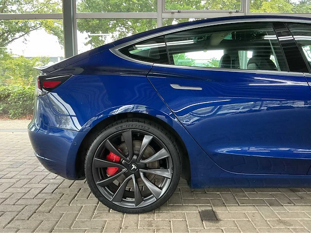 Tesla model 3 performance | 513 pk | awd | dual motor | performance technology | exclusieve elektrische sportsedan - afbeelding 26 van  29