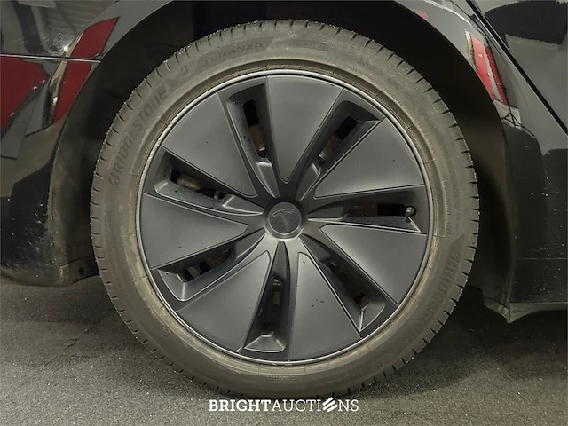 Tesla model 3 rwd 60 kwh 2023 (origineel-nl), x-220-fx - afbeelding 26 van  41