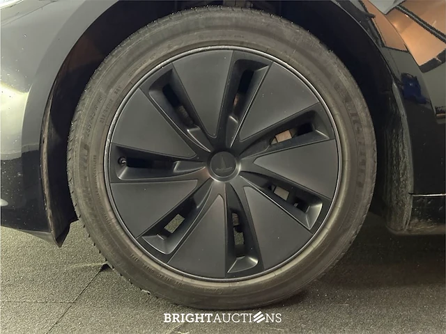 Tesla model 3 rwd 60 kwh 2023 (origineel-nl), x-220-fx - afbeelding 28 van  41