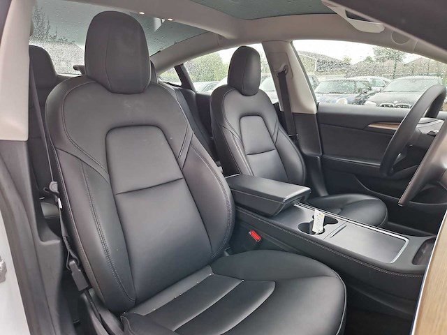 Tesla model 3 standard rwd plus 60 kwh 2021 | s-813-xh - afbeelding 26 van  34