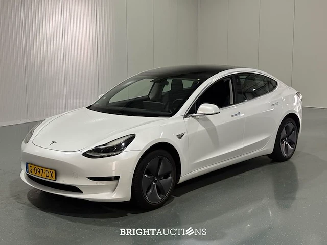 Tesla model 3 standard rwd plus 60 kwh 238pk 2019 (origineel-nl), g-097-dx - afbeelding 1 van  37