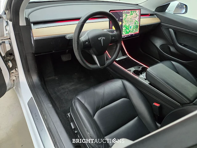 Tesla model 3 standard rwd plus 60 kwh 238pk 2019 (origineel-nl), g-240-rb - afbeelding 24 van  33