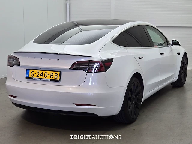 Tesla model 3 standard rwd plus 60 kwh 238pk 2019 (origineel-nl), g-240-rb - afbeelding 28 van  33