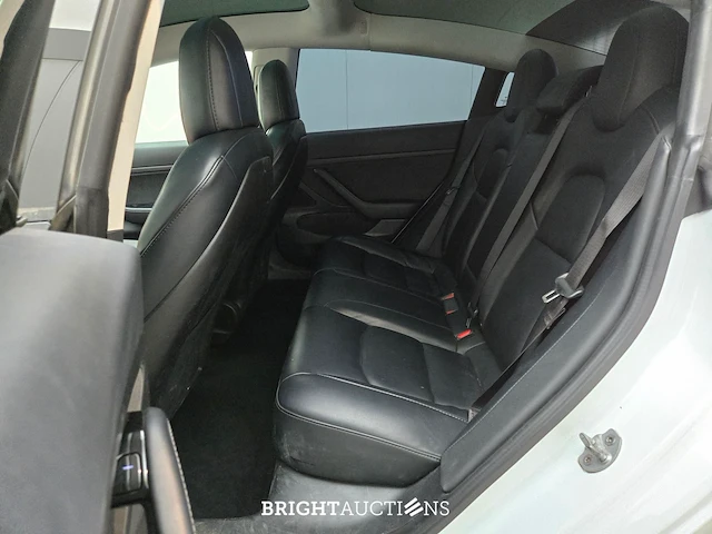 Tesla model 3 standard rwd plus 60 kwh 238pk 2019 (origineel-nl), g-240-rb - afbeelding 31 van  33