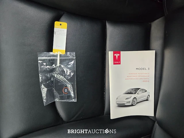 Tesla model 3 standard rwd plus 60 kwh 238pk 2019 (origineel-nl), g-240-rb - afbeelding 32 van  33