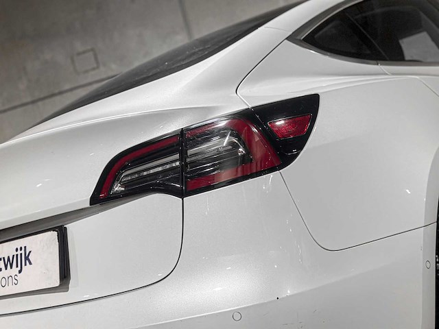 Tesla model 3 standard rwd plus 60 kwh 238pk 2020 (origineel-nl + 1e eigenaar), k-226-fg - afbeelding 3 van  40