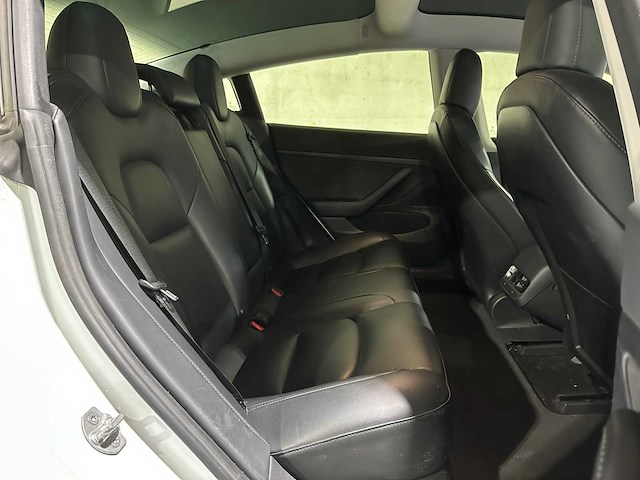 Tesla model 3 standard rwd plus 60 kwh 238pk 2020 (origineel-nl + 1e eigenaar), k-226-fg - afbeelding 32 van  40