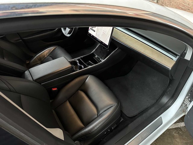 Tesla model 3 stnd.rwd plus 60 kwh 238pk 2020, k-215-fg - afbeelding 35 van  53
