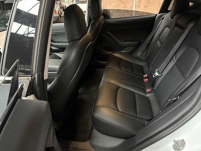 Tesla model 3 stnd.rwd plus 60 kwh 238pk 2020, k-215-fg - afbeelding 42 van  53