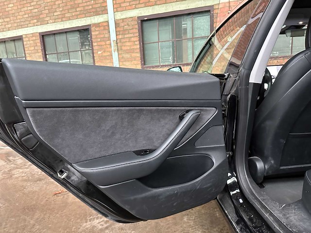 Tesla model 3 stnd.rwd plus 60 kwh 238pk 2020, k-738-bv - afbeelding 26 van  52