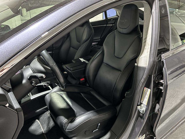 Tesla model s 75d base 333pk 2018 (origineel-nl), rz-492-n - afbeelding 13 van  33