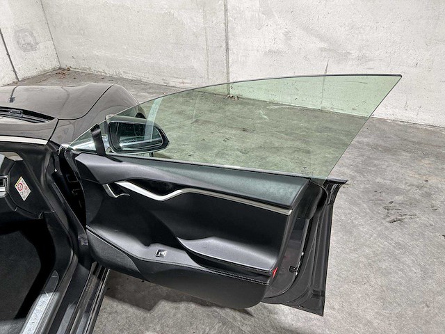 Tesla model s 75d base 333pk 2018 (origineel-nl), rz-492-n - afbeelding 18 van  33