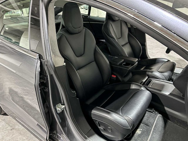 Tesla model s 75d base 333pk 2018 (origineel-nl), rz-492-n - afbeelding 19 van  33