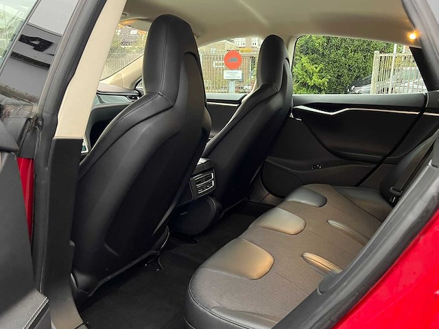 Tesla model s 85d base 2015 | gb-994-j - afbeelding 11 van  28