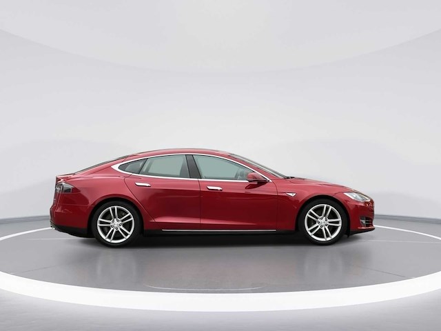 Tesla model s 85d base 2015 | gb-994-j - afbeelding 23 van  28