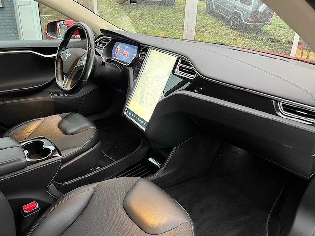 Tesla model s 85d base 2015 | gb-994-j - afbeelding 18 van  28