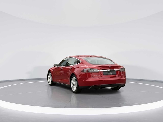 ***tesla model s 85d base 2015 | gb-994-j - afbeelding 25 van  27