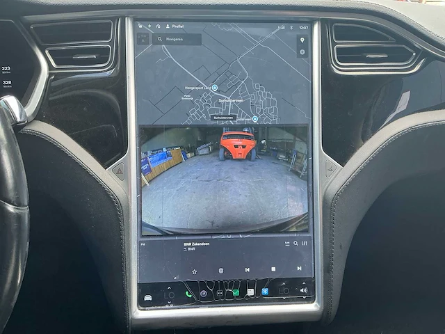 Tesla model s85 personenwagen - afbeelding 9 van  32