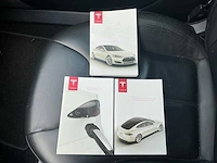 Tesla model s85 personenwagen - afbeelding 24 van  32