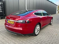 Tesla model s85 personenwagen - afbeelding 31 van  32