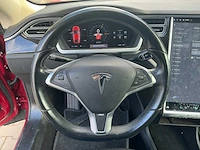 Tesla model s85 personenwagen - afbeelding 28 van  32