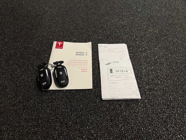 Tesla model x 75d base 6p. 2019 | zv-121-k iaw - afbeelding 13 van  22