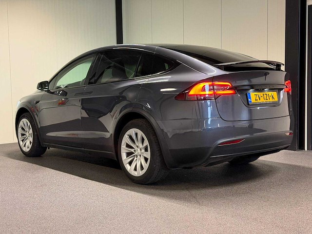 Tesla model x 75d base 6p. 2019 | zv-121-k iaw - afbeelding 20 van  22