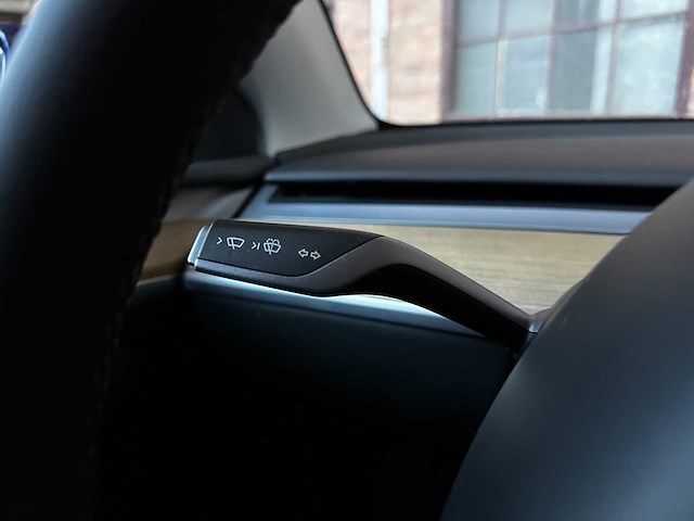 Tesla model y awd 347pk 2022 - afbeelding 22 van  41