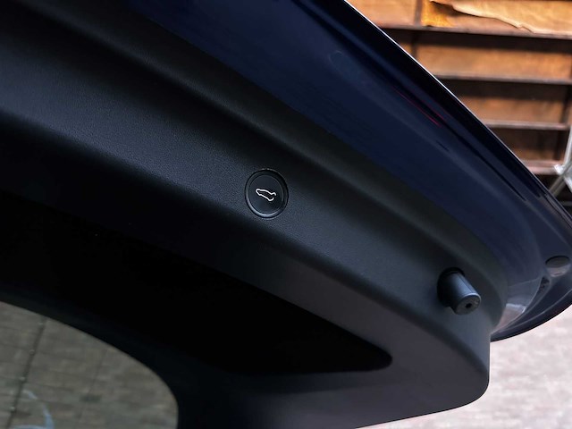 Tesla model y awd 347pk 2022 - afbeelding 32 van  41