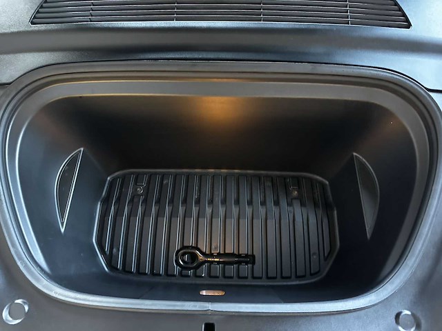 Tesla model y awd 347pk 2022 - afbeelding 35 van  41