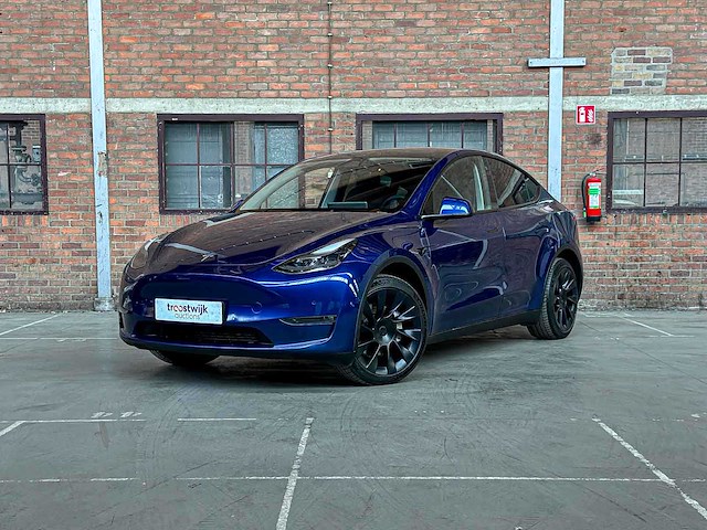 Tesla model y awd 347pk 2022 - afbeelding 9 van  16
