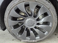 Tesla model y long range awd 75 kwh 351pk 2021, r-745-pt - afbeelding 17 van  34