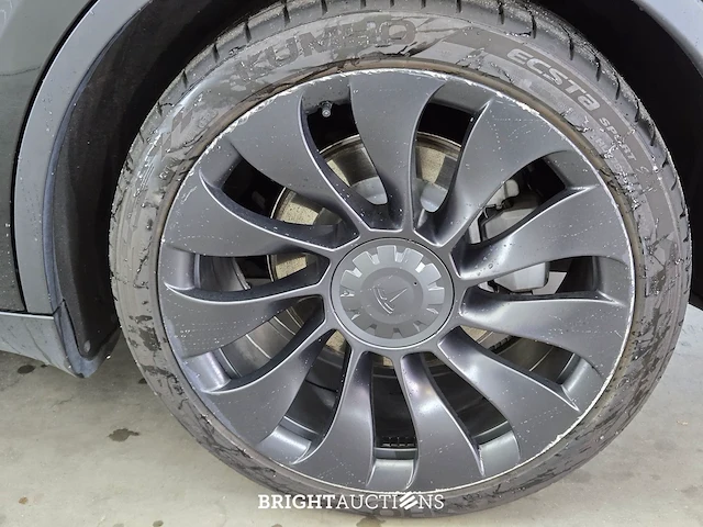 Tesla model y long range awd 75 kwh 351pk 2021, r-745-pt - afbeelding 20 van  34