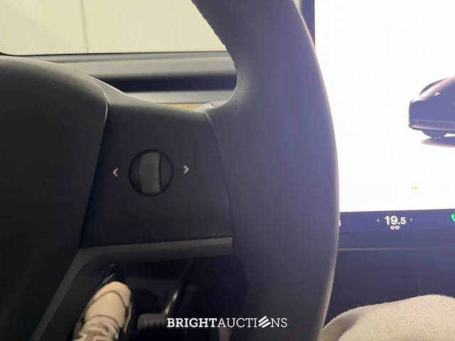 Tesla model y long range awd 75 kwh 351pk 2023 (origineel-nl), t-908-vn - afbeelding 9 van  32