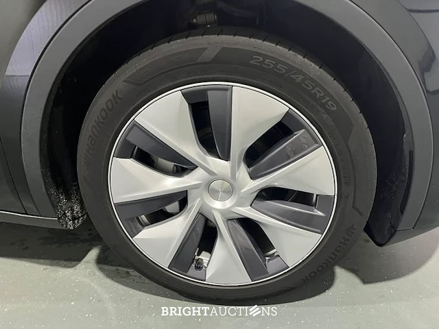Tesla model y long range awd 75 kwh 351pk 2023 (origineel-nl), t-908-vn - afbeelding 27 van  32