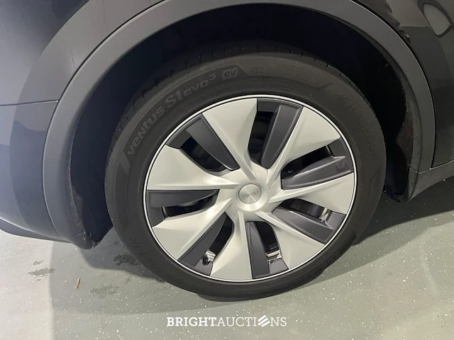 Tesla model y long range awd 75 kwh 351pk 2023 (origineel-nl), t-908-vn - afbeelding 29 van  32