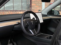 Tesla model y long range awd 75kwh 351pk 2021, n-842-rt - afbeelding 7 van  40