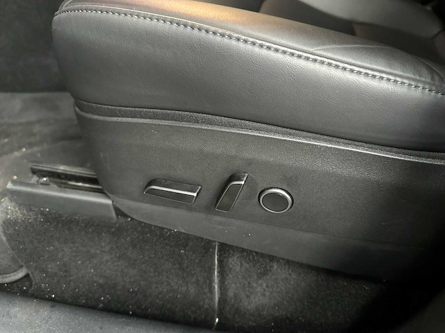 Tesla model y long range awd 75kwh 351pk 2021, n-842-rt - afbeelding 10 van  40